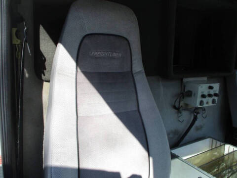 2000 Freightliner FL60