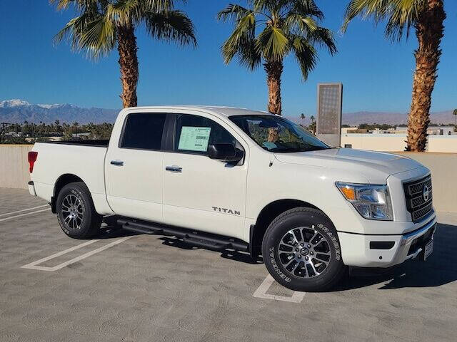 2021 Nissan Titan SV