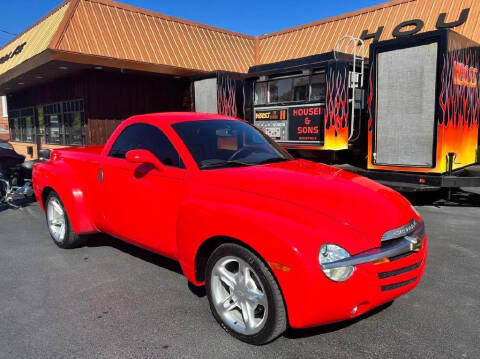 2003 Chevrolet SSR for sale at Houser & Son Auto Sales in Blountville TN