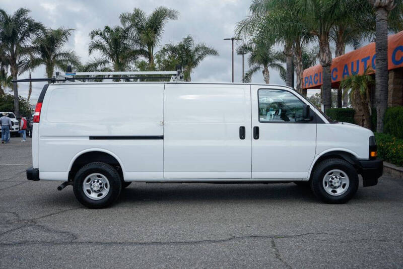 2023 Chevrolet Express 2500