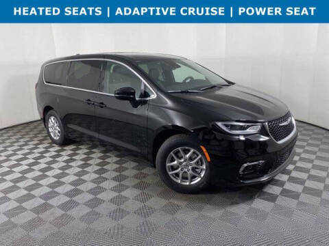 2025 Chrysler Pacifica for sale at Wally Armour Chrysler Dodge Jeep Ram in Alliance OH