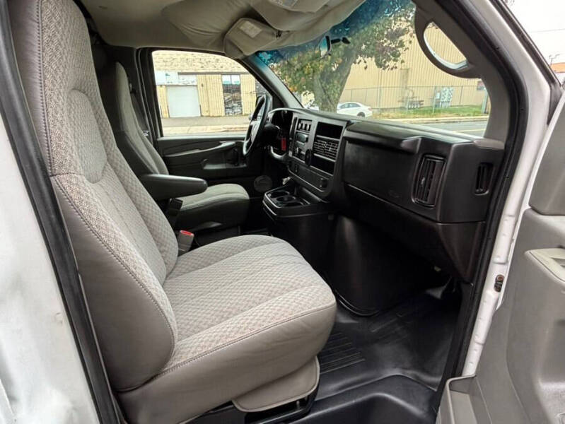 2008 GMC Savana 3500