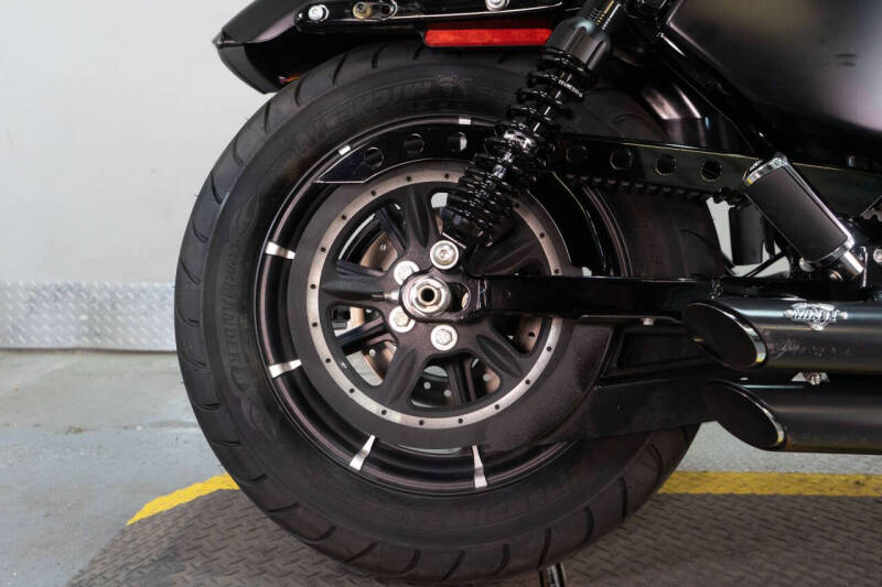 2016 Harley-Davidson Iron 883