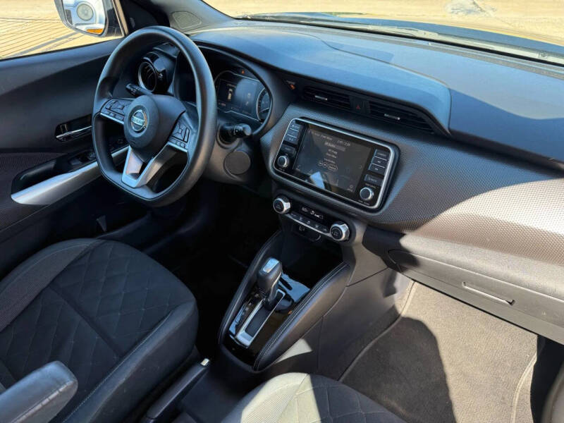 2020 Nissan Kicks SV