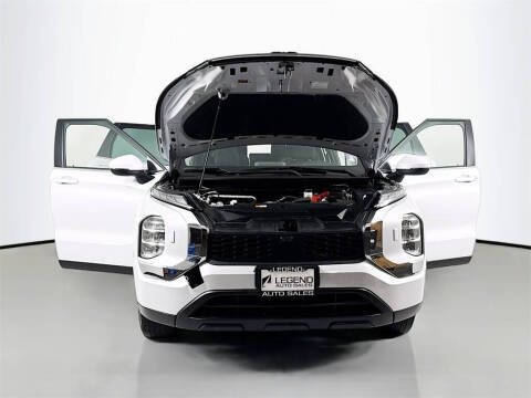 2023 Mitsubishi Outlander ES