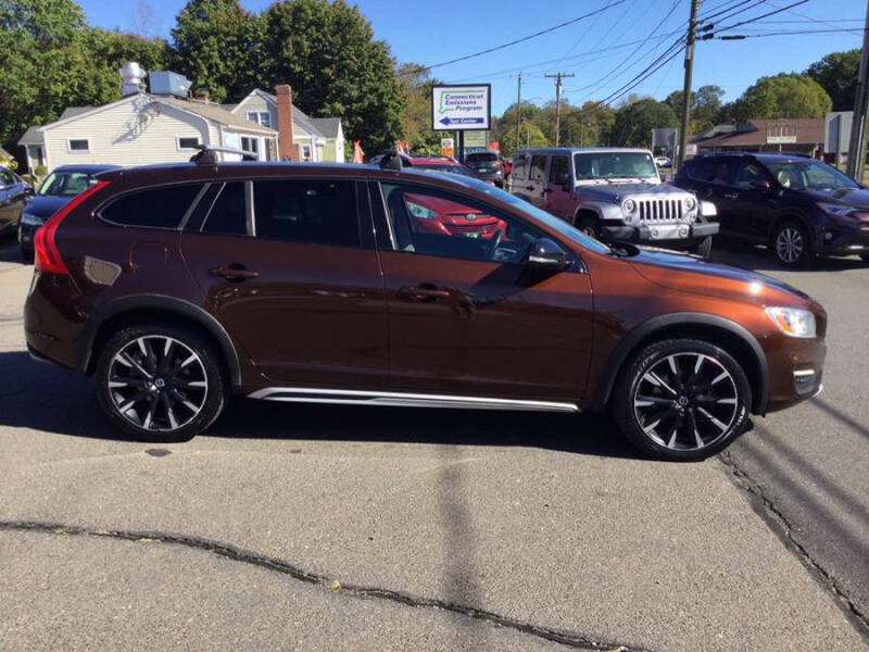 2017 Volvo V60 Cross Country T5 Premier