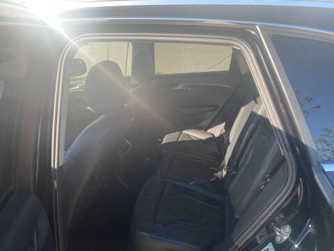 2011 Audi Q5 3.2 quattro Premium Plus