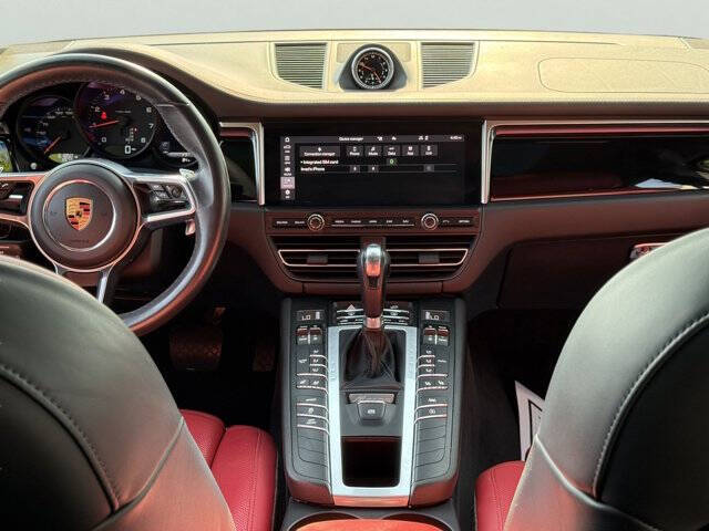 2020 Porsche Macan