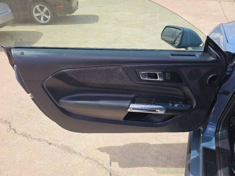 2025 Ford Mustang EcoBoost