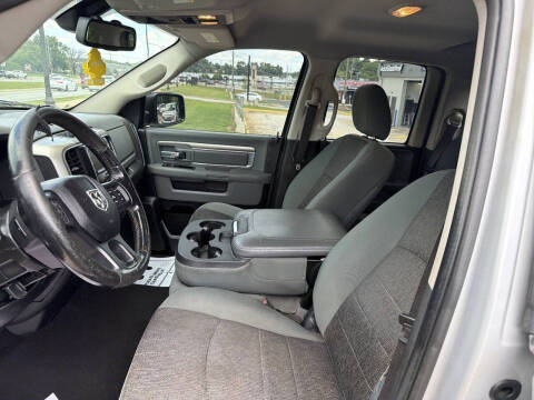2015 RAM 1500 SLT