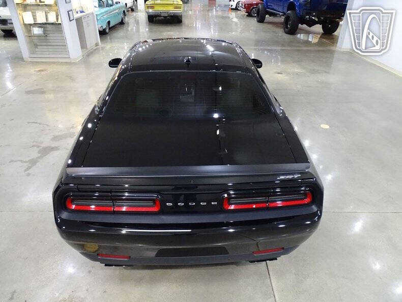 2015 Dodge Challenger SRT Hellcat