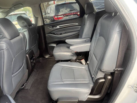 2021 Buick Enclave Essence