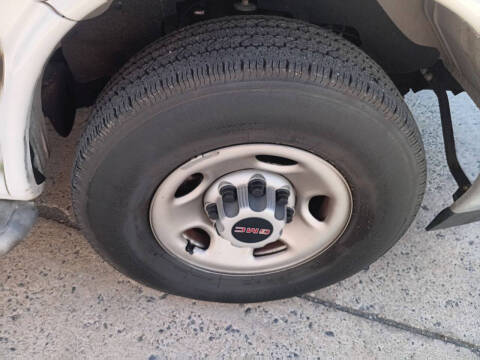 2023 GMC Savana 2500