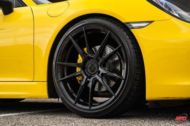 2016 Porsche Cayman