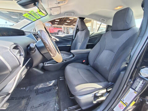 2017 Toyota Prius Two