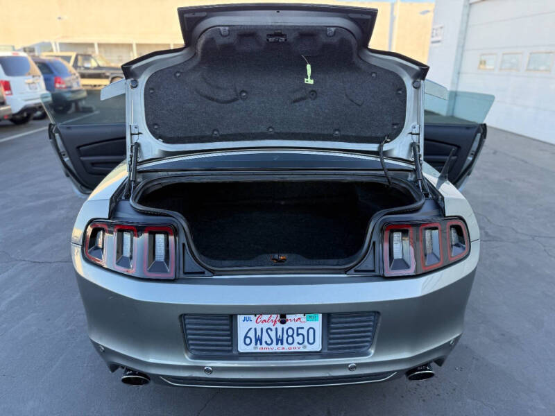 2013 Ford Mustang V6