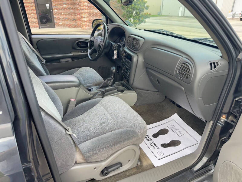 2004 Chevrolet TrailBlazer EXT LT