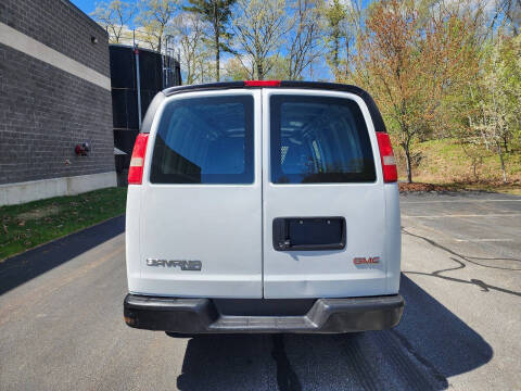 2016 GMC Savana 2500