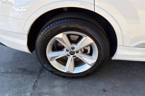 2024 Audi Q7 quattro Premium Plus 45 TFSI