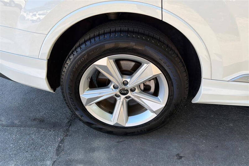 2024 Audi Q7 quattro Premium Plus 45 TFSI