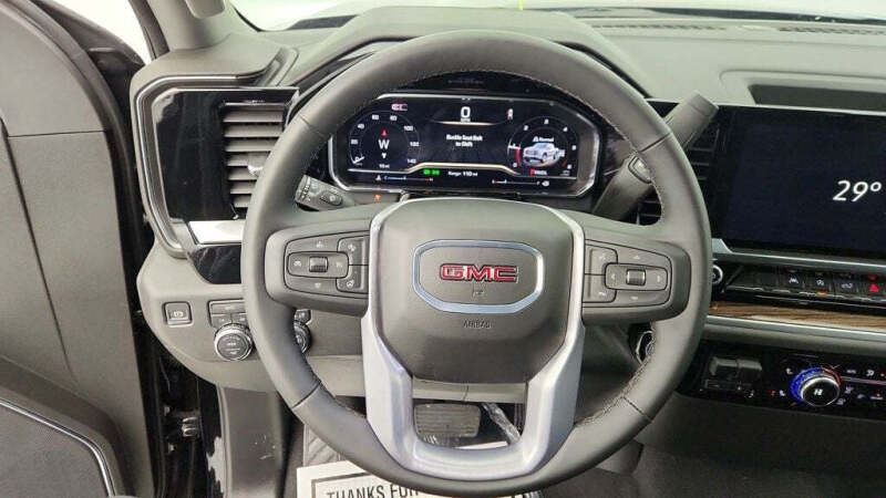 2025 GMC Sierra 1500 Elevation Standard