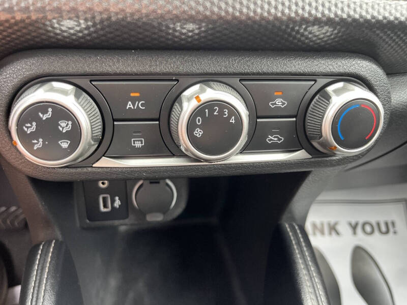 2019 Nissan Kicks S