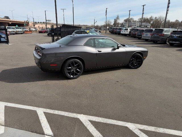 2022 Dodge Challenger SXT