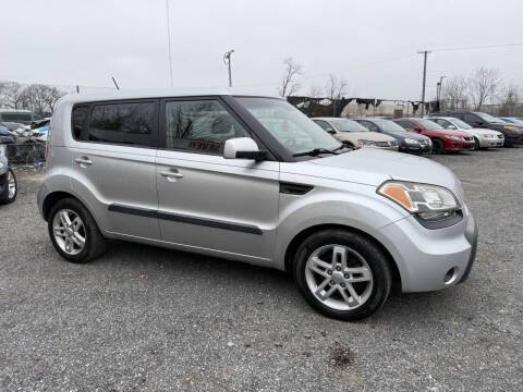 2011 Kia Soul +