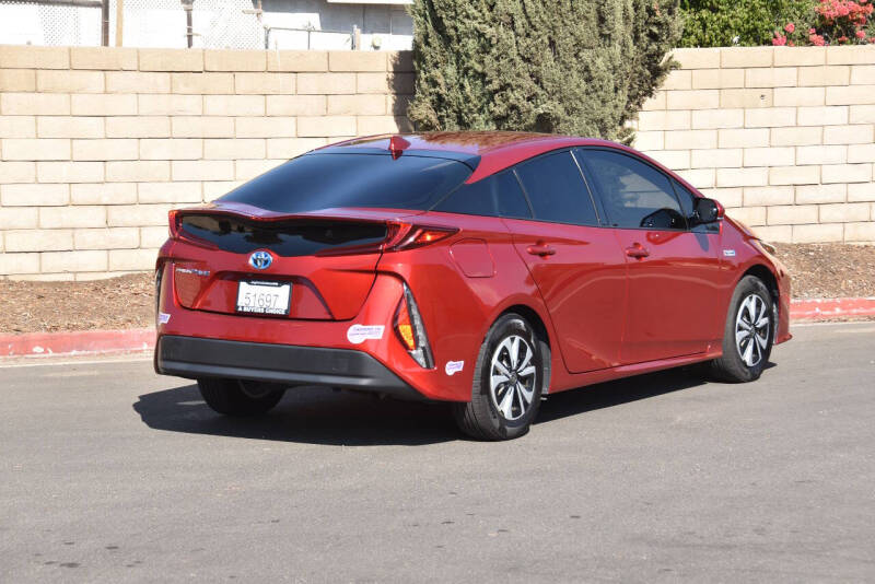 2019 Toyota Prius Prime Plus photo 20