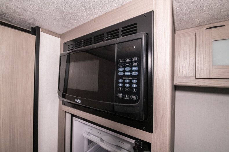 2024 Coleman Dutchman