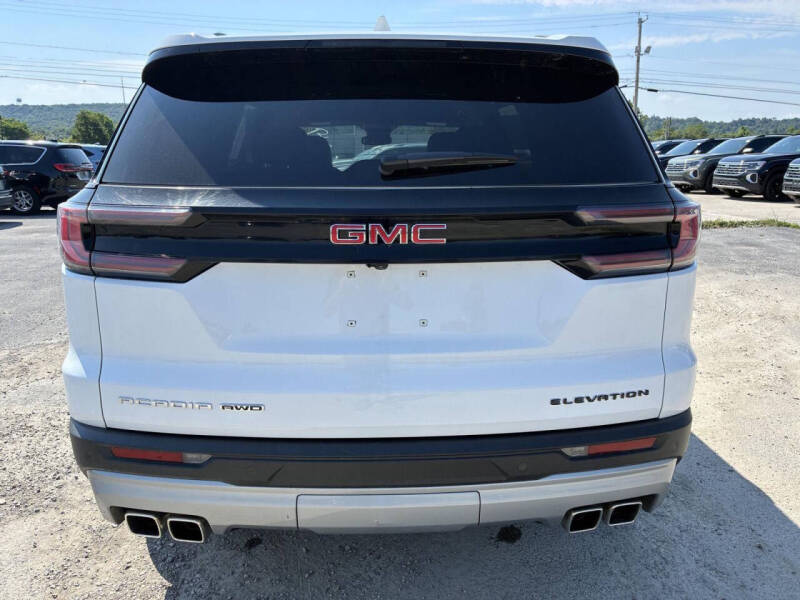 2025 GMC Acadia Elevation