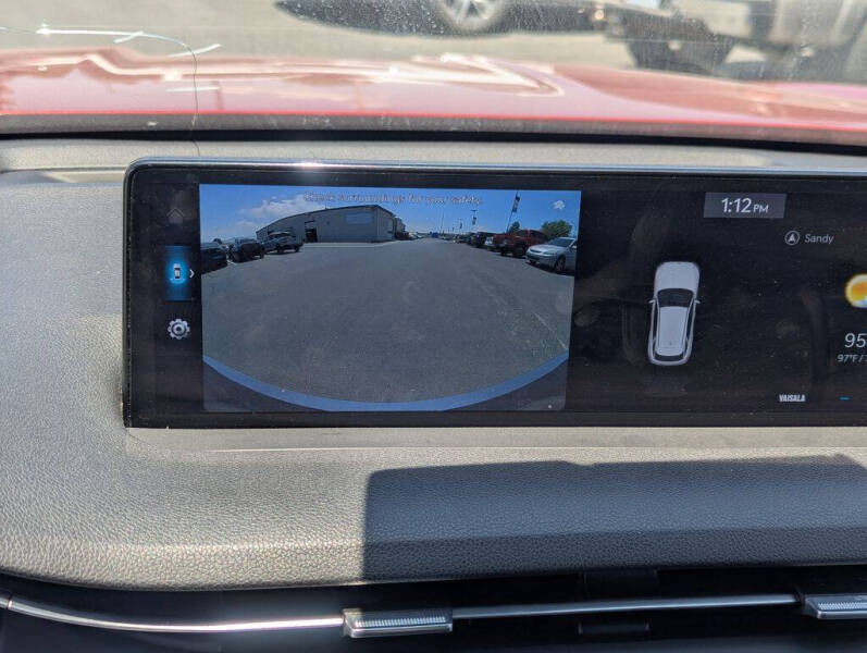 2023 Genesis GV70 2.5T Standard