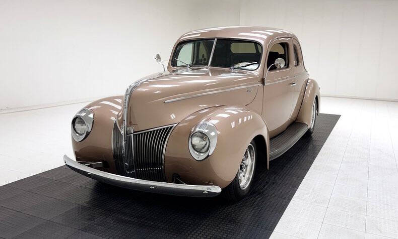 1940 Ford Deluxe