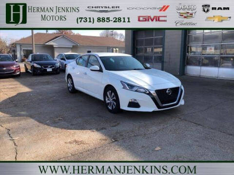 2020 Nissan Altima for sale at CAR MART in Union City TN