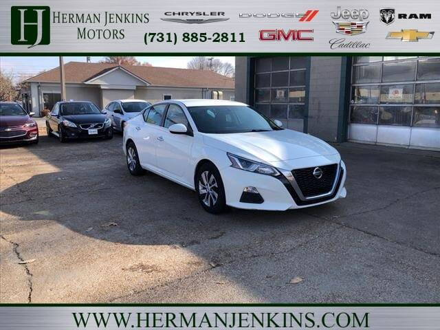 2020 Nissan Altima for sale at CAR MART in Union City TN