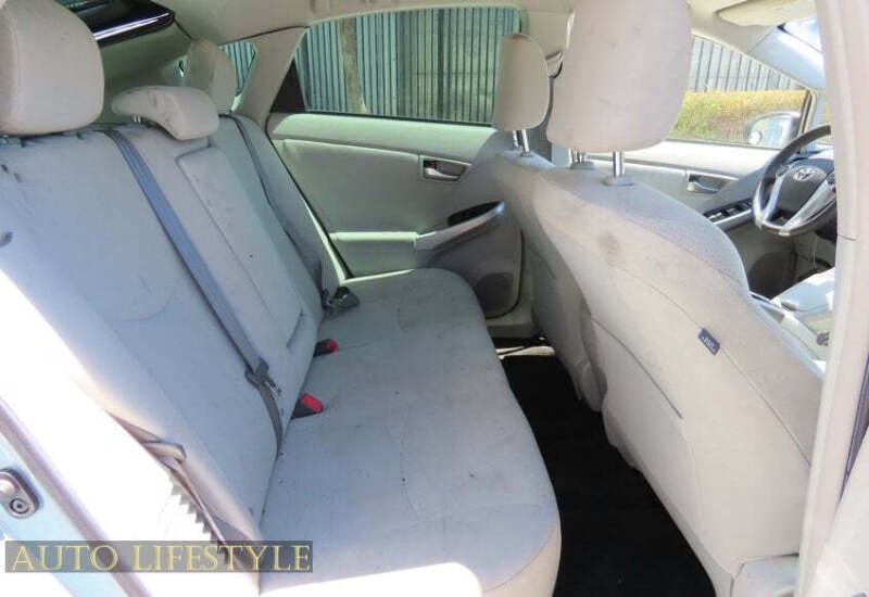 2014 Toyota Prius Two