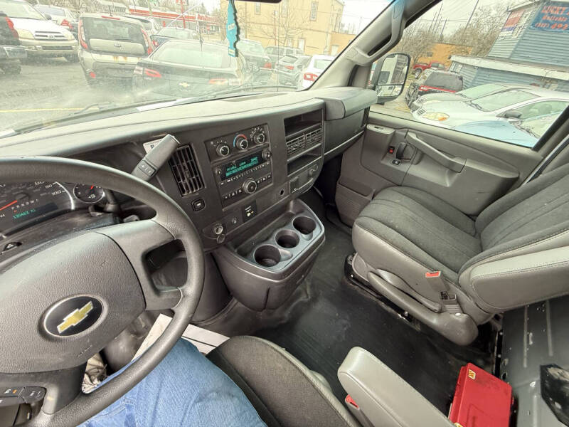 2018 Chevrolet Express 2500