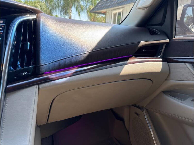 2015 Cadillac Escalade ESV Premium
