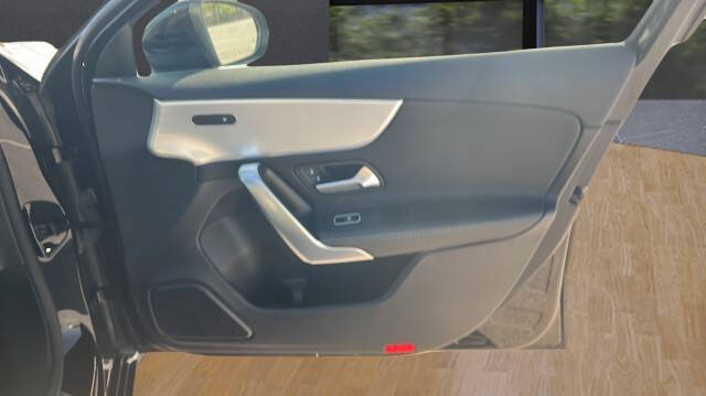 2022 Mercedes-Benz A-Class A 220