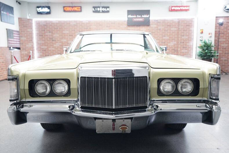 1969 Lincoln Continental