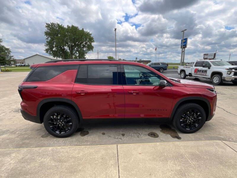 2024 Chevrolet Traverse LT