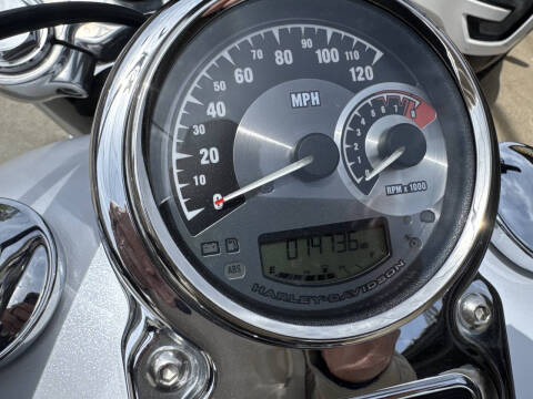 2011 Harley-Davidson DYNA FAT BOB