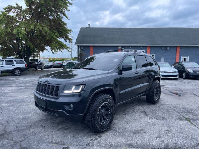 2012 Jeep Grand Cherokee for sale at AVS AUTO GROUP LLC in CLEVELAND, OH