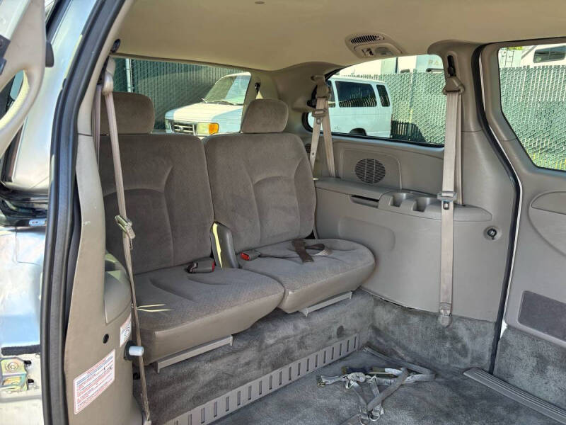 2003 Dodge Grand Caravan ES