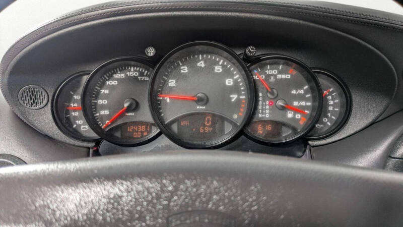 1999 Porsche 911 Carrera 4