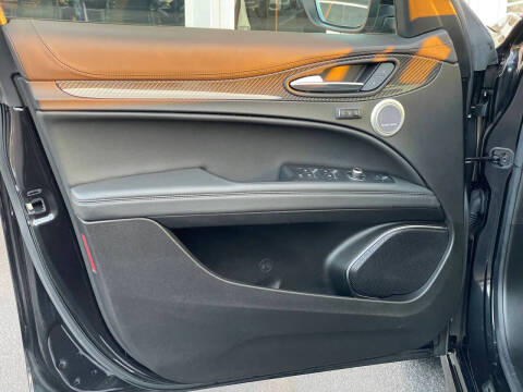 2022 Alfa Romeo Stelvio Quadrifoglio