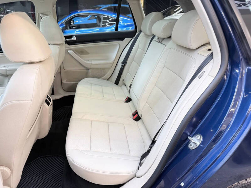 2011 Volkswagen Jetta SportWagen TDI