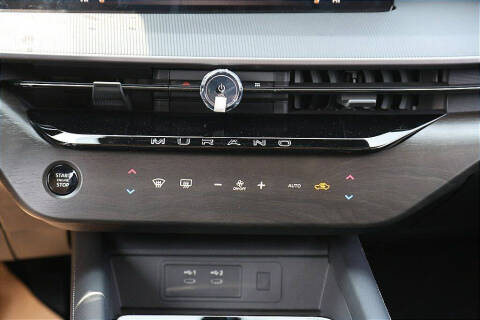 2025 Nissan Murano SV