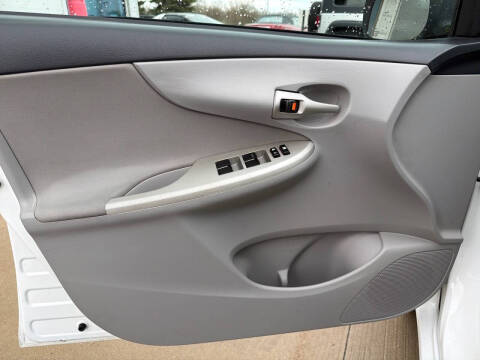 2012 Toyota Corolla LE