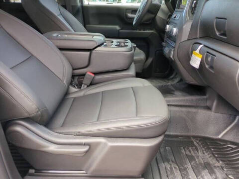 2025 GMC Sierra 2500HD Pro